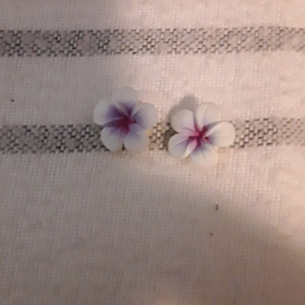Flower earrings